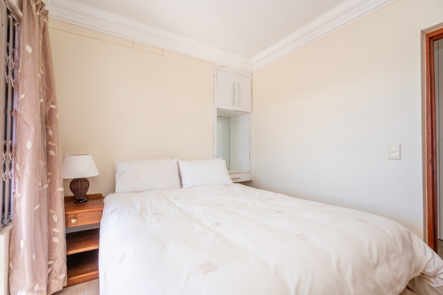 7 Bedroom Property for Sale in Myburgh Park Western Cape
